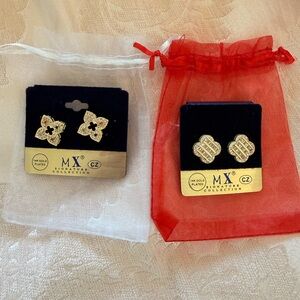 Gold-Plated Floral and Geometric Earrings Set